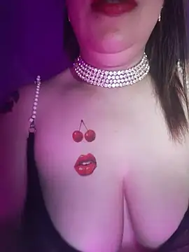Chat XXX en directo de Doodqueen