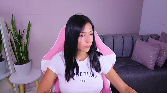 your_khloe1's Live XXX Chat