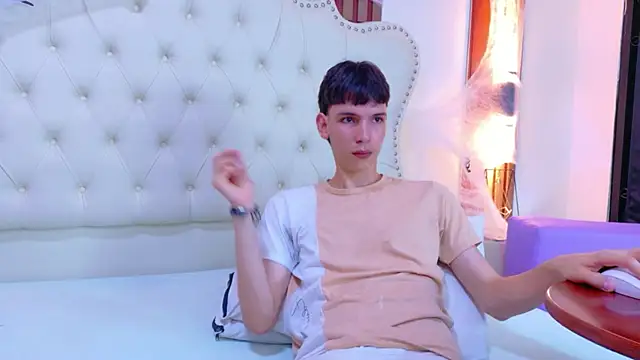 Chat XXX en directo de AbyssGaze