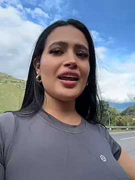 Sara_fun élő XXX-chatje