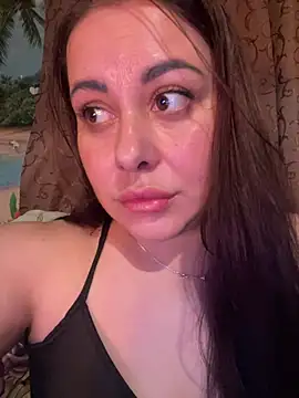 DaisyStreet live XXX chat
