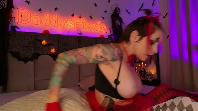 DaddysPixxie's Live XXX Chat