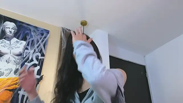 Czat XXX na żywo – Sara_cutie_