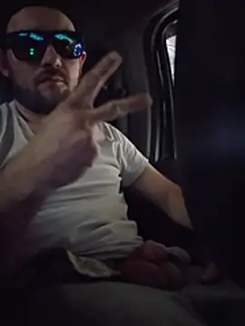 צ'אט XXX בשידור חי של Spunwhiteboy317