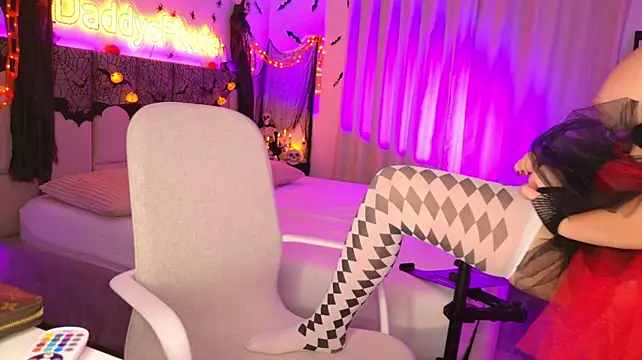 DaddysPixxie's Live XXX Chat