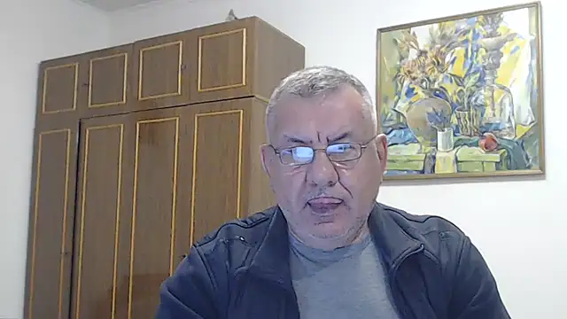 XXX chat uživo modela machomale3