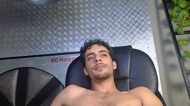 Jeey_Bee – Naživo XXX chat