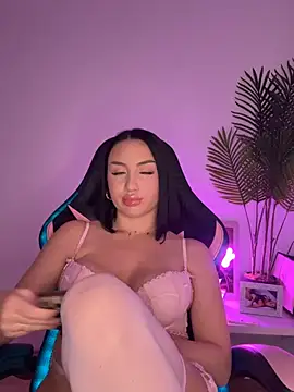 KemberlyEll's Live XXX Chat
