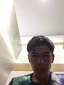 ZaneHoward live XXX chat