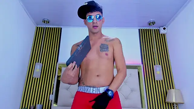 McKinley_Snake Obrolan Langsung XXX