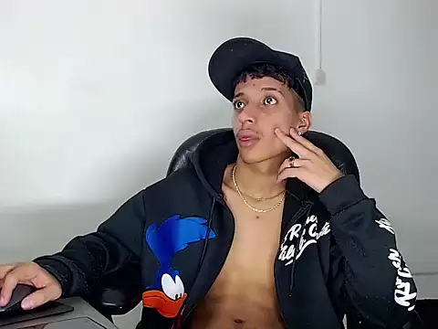 دردشة brayan__hot__ الجنسية المباشرة