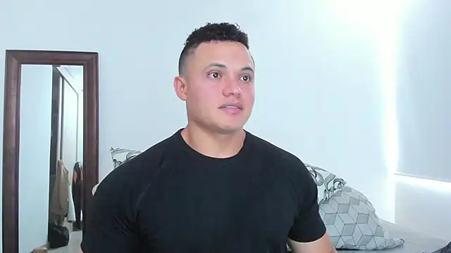 Chat XXX ao vivo de KingLevi01