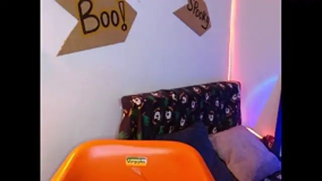 Victoria-Moon Live XXX-chat