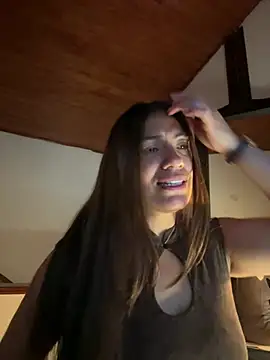 emmily_d লাইভ XXX চ্যাট