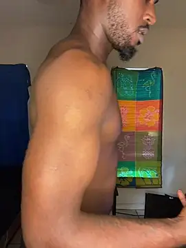 BrownSkinHandsome live XXX chat