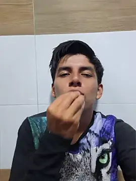 Chat +18 de ZaneHoward ao vivo
