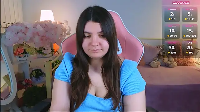 XXX chat uživo modela Viola__Shy
