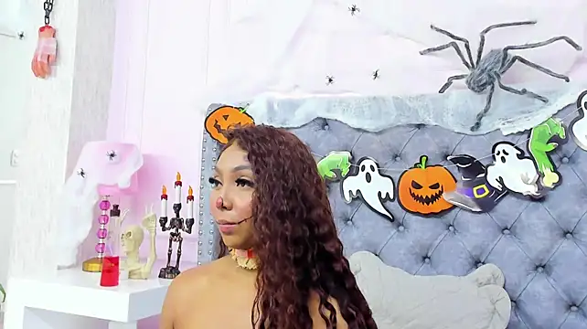Živý XXX chat HaileeRoberts
