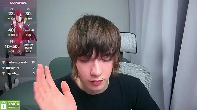הופעת וובקאם של LeonBoykisser
