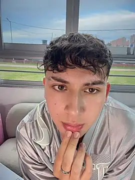 OLIVER_K: απευθείας συνομιλία ΧΧΧ