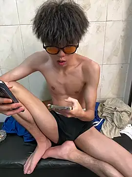 YT_11 即時 XXX 聊天