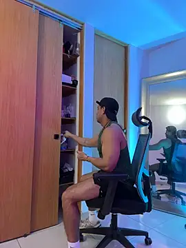 Chat +18 de Chris_Clarck ao vivo