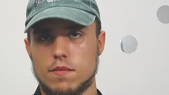 XXX chat uživo modela Avgust__