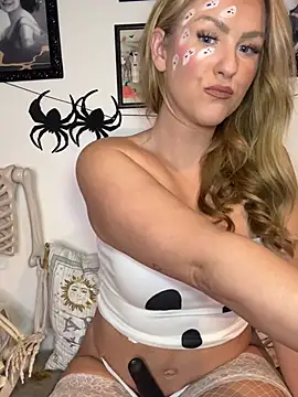 CharleighBaker Live XXX-chat