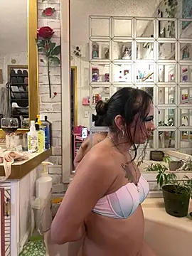 TranSexualJade95 élő XXX-chatje