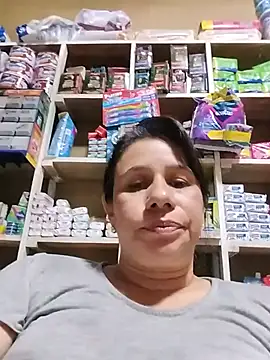 Živý XXX chat MIA-LARIOS