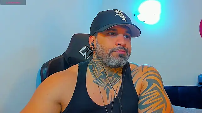 Chat XXX en directo de JoshRigby