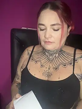 AmaraVelmeet Live XXX-Chat