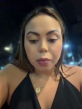 Chat XXX ao vivo de LariiHotWife