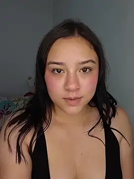 EmilyRoy77 Live XXX-Chat