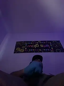 צ'אט XXX בשידור חי של GusanoDelicioso
