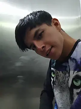 ZaneHoward 现场XXX聊天