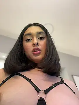MiahWindsor Chat XXX in diretta