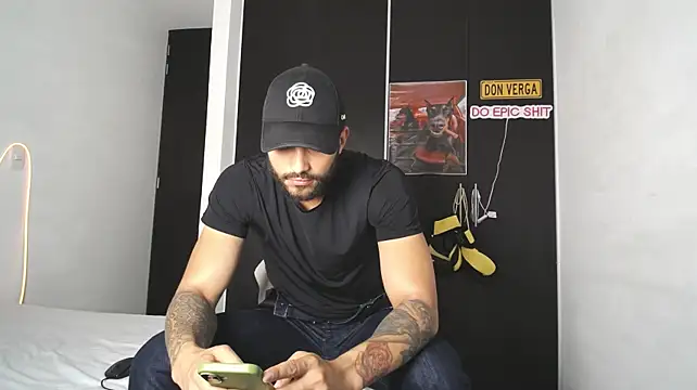 ClayBrown Live XXX-chat