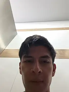 ZaneHoward Adlı Modelin Canlı XXX Sohbeti