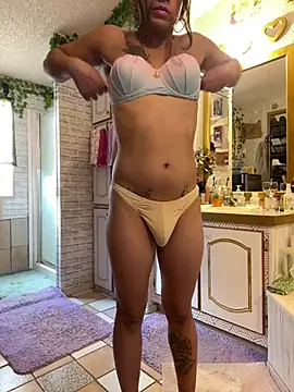 TranSexualJade95のライブXXXチャット