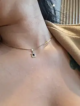 Luianna 即時 XXX 聊天