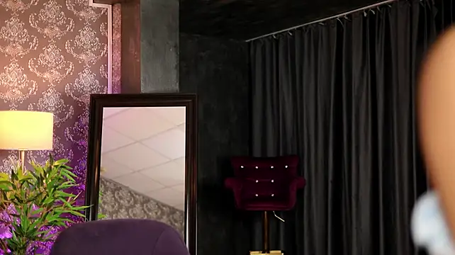 LeylaSaintn Live XXX chat
