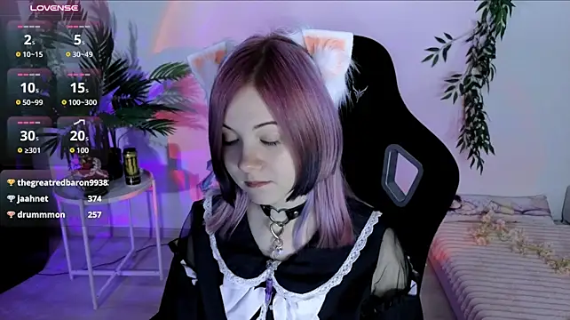 Chat XXX en directo de Hikkacat