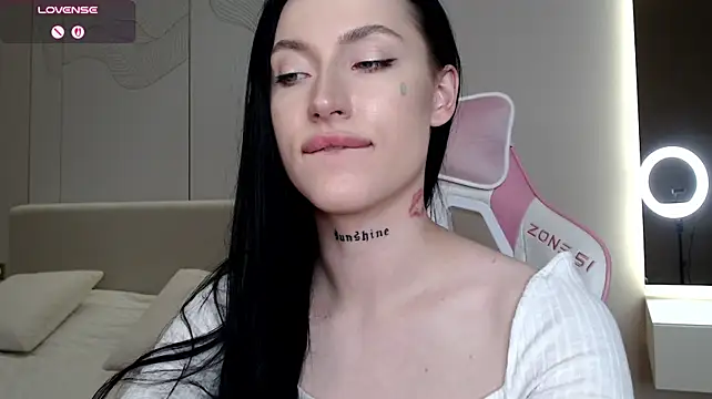 Chat +18 de JenniferQueen11 ao vivo