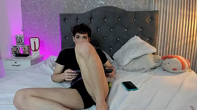 Czat XXX na żywo – Massimo_Turner