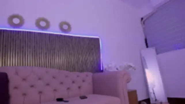 Kiaraa_lux's Live XXX Chat