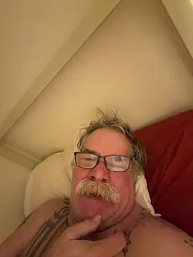 Caesar_Baxter XXX чат на живо