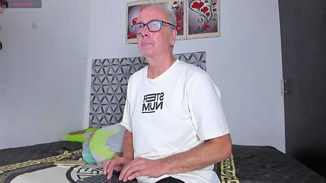 XXX chat uživo modela david_holman