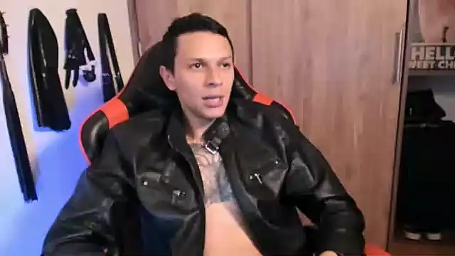 Masterdave7 现场XXX聊天
