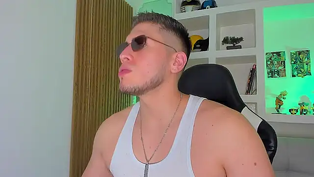 SebastianMaximoff_ লাইভ XXX চ্যাট